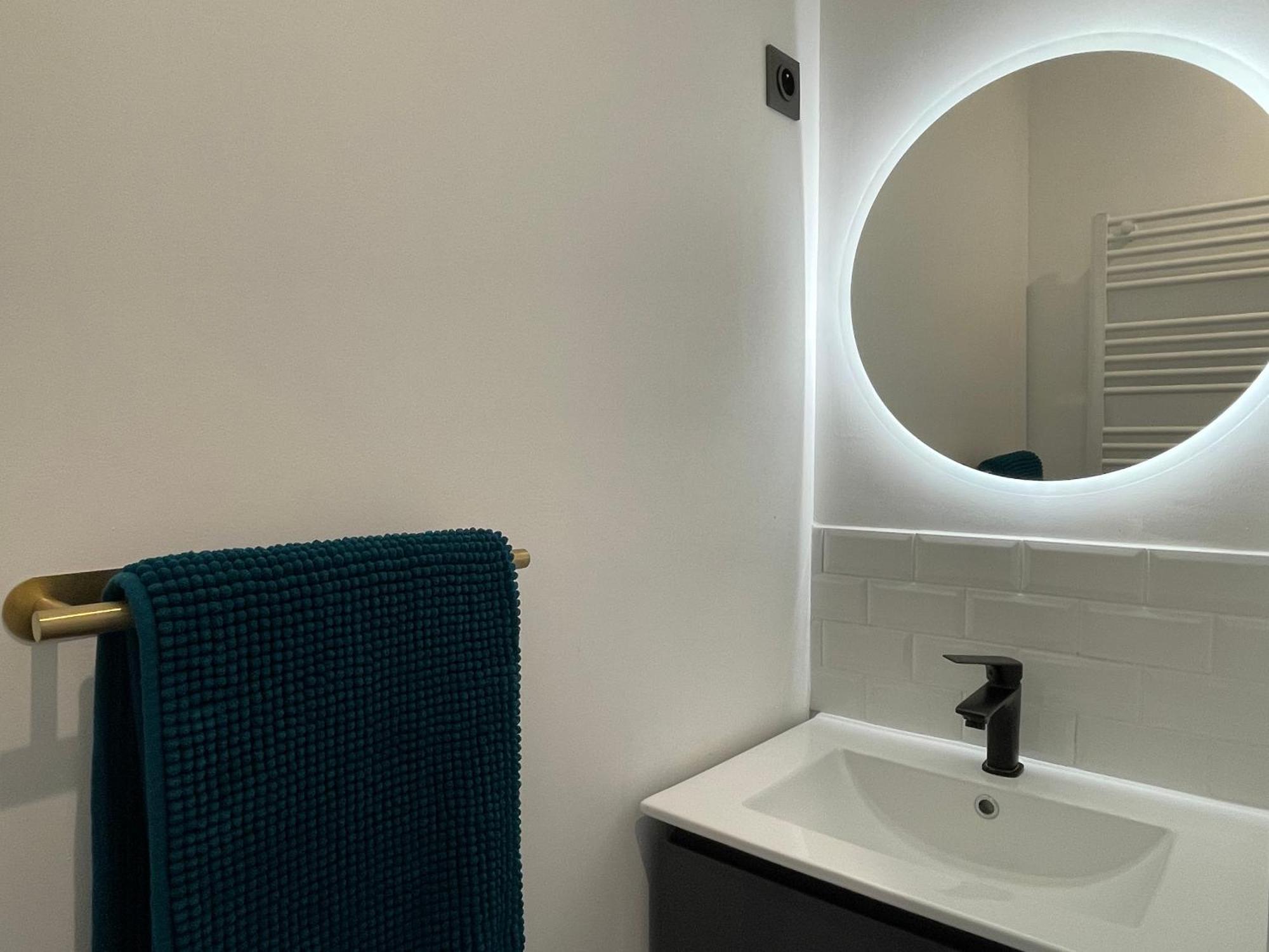 Les 3 Suites - 6 Personnes - 3 Chambres Avec Sdb Privatives Lens Zewnętrze zdjęcie