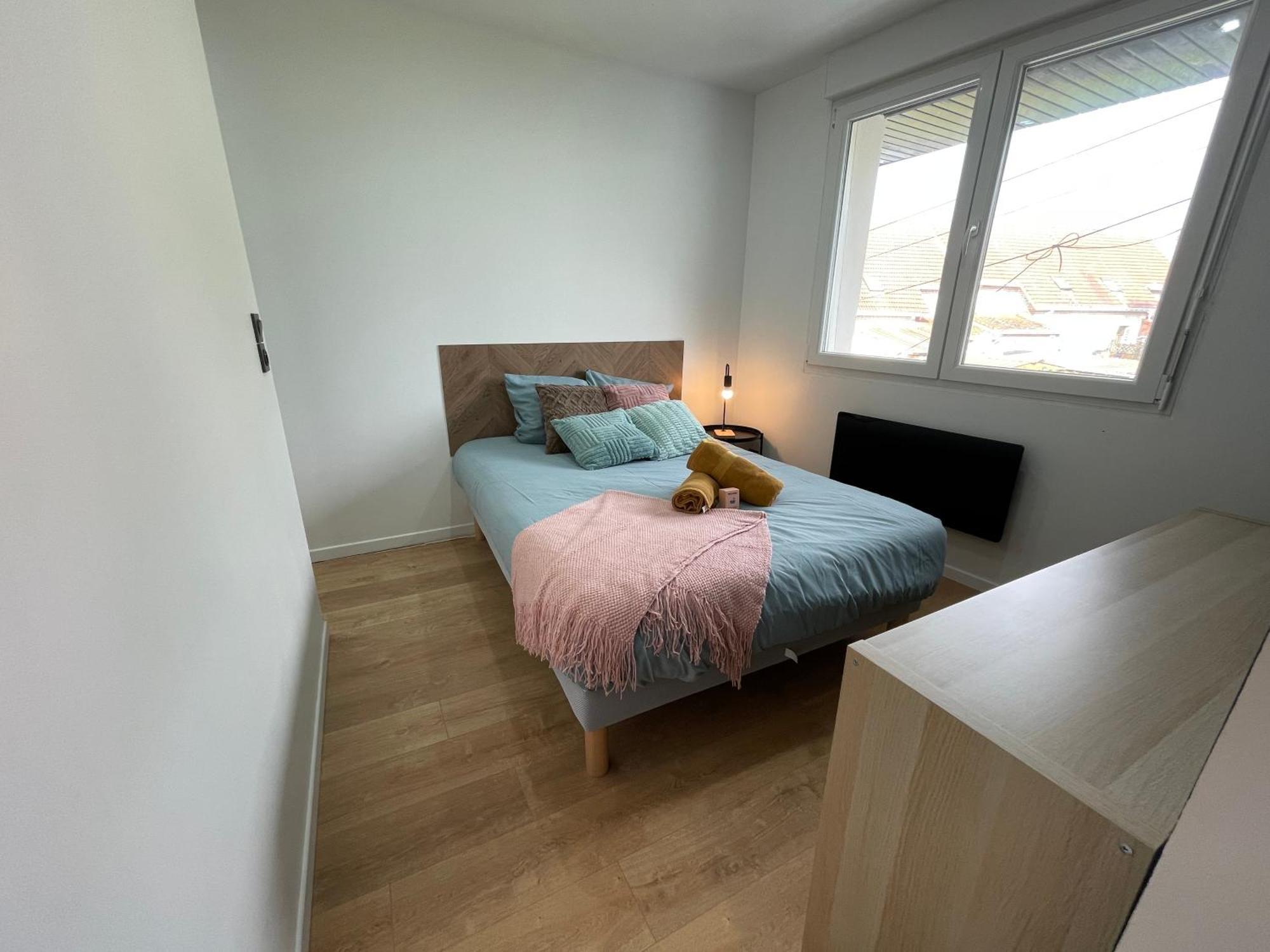 Les 3 Suites - 6 Personnes - 3 Chambres Avec Sdb Privatives Lens Zewnętrze zdjęcie